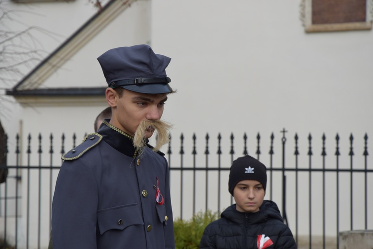 Marsz patriotyczny "Pijarskiej"