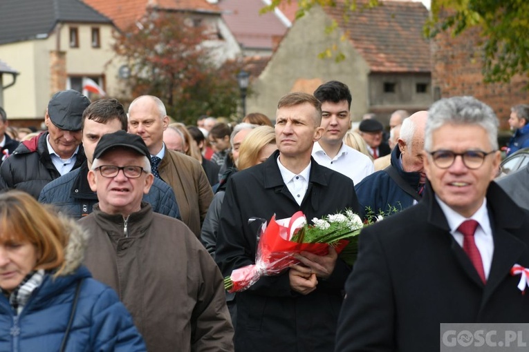 Bytom Odrzański. Poświęcenie nowego nagrobka uczestnika Bitwy o Atlantyk