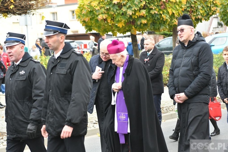 Bytom Odrzański. Poświęcenie nowego nagrobka uczestnika Bitwy o Atlantyk