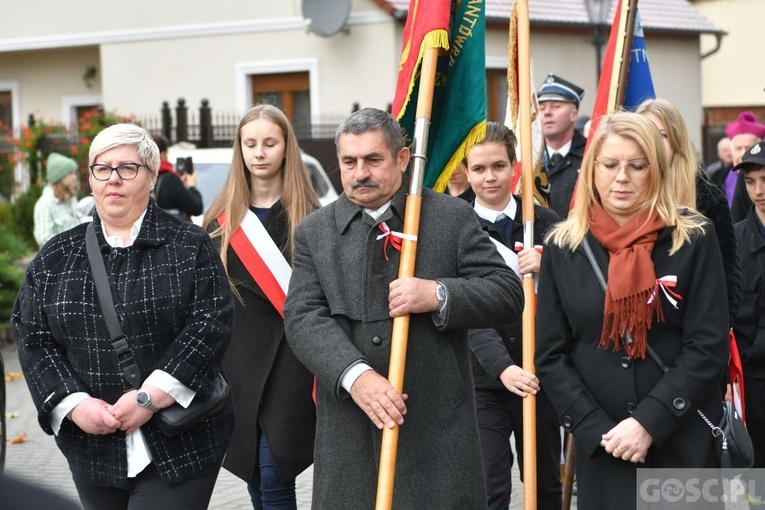 Bytom Odrzański. Poświęcenie nowego nagrobka uczestnika Bitwy o Atlantyk