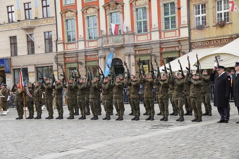 11 listopada w bazylice św. Elżbiety i na wrocławskim rynku