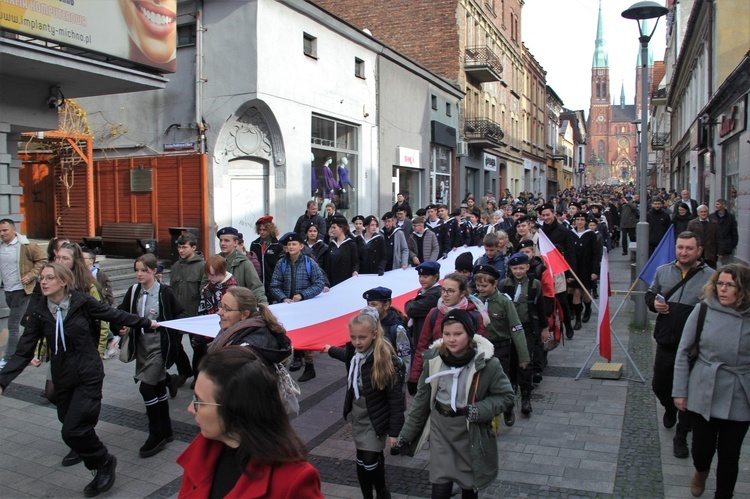 Rybnik. Obchody Święta Niepodległości 11 listopada 2022 r.