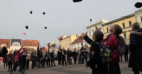 Rybnik. Obchody Święta Niepodległości 11 listopada 2022 r.