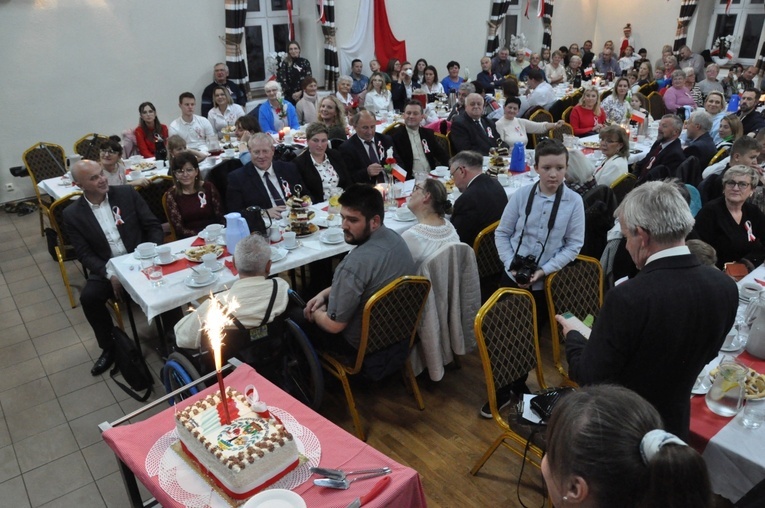 Wieczór z Niepodległą we Włodarach
