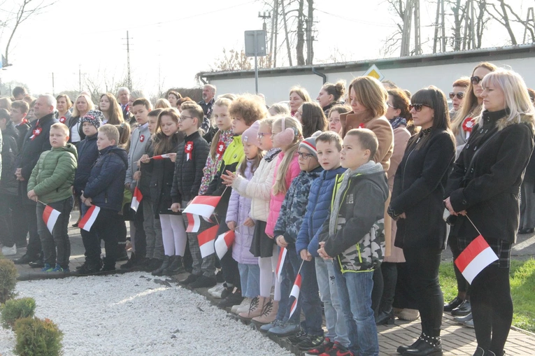 Radłów. Odsłonięcie muralu "Radłowskie Termopile"