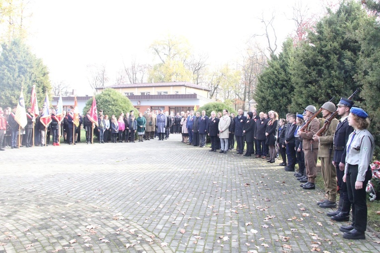 Radłów. Odsłonięcie muralu "Radłowskie Termopile"