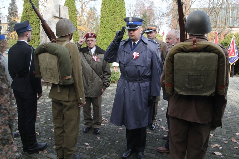 Radłów. Odsłonięcie muralu "Radłowskie Termopile"