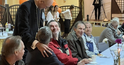 Abp Galbas: Ubodzy są dla nas okazją do realizacji Bożego zamysłu