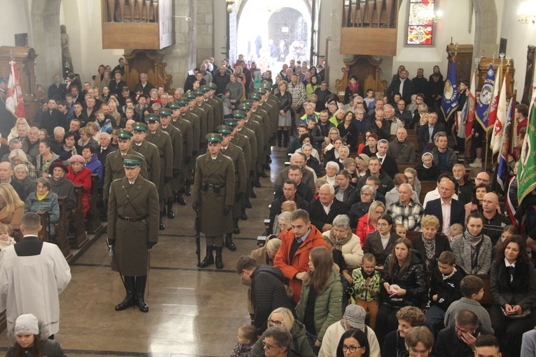 Nowy Sącz. Odsłonięcie tablicy upamiętniającej ks. ppłk. Andrzeja Niwę