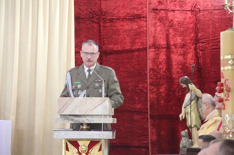 Nowy Sącz. Odsłonięcie tablicy upamiętniającej ks. ppłk. Andrzeja Niwę