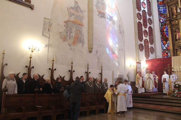 Nowy Sącz. Odsłonięcie tablicy upamiętniającej ks. ppłk. Andrzeja Niwę