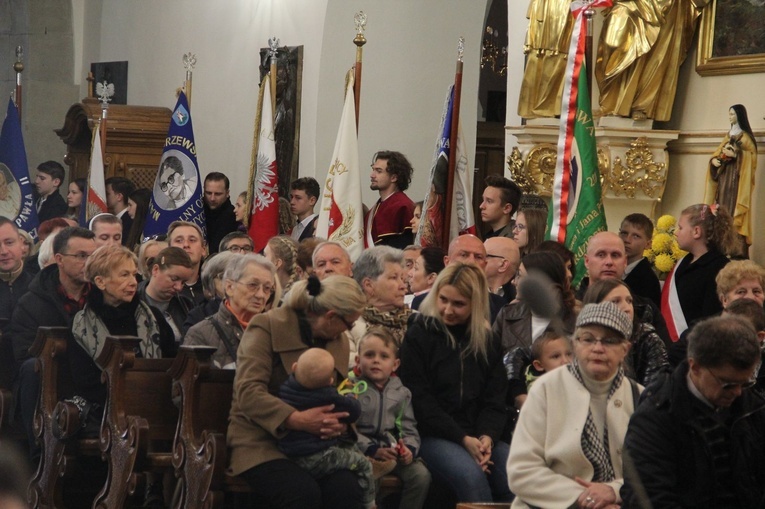 Nowy Sącz. Odsłonięcie tablicy upamiętniającej ks. ppłk. Andrzeja Niwę