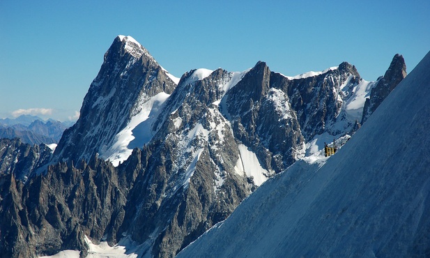 Chamonix: Na lodowcu znaleziono kartę kredytową alpinisty, który zginął 27 lat temu