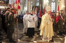 Uroczystości rozpoczęła Msza św., której przewodniczył bp Marek Solarczyk.
