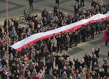 	Świętowanie z bazyliki przeniosło się na rynek.