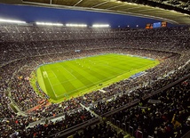 91 tysięcy widzów ogląda ćwierćfinał Ligi Mistrzów Kobiet. Barcelona pokonała odwiecznego rywala Real Madryt 5:2.
30.03.2022 Barcelona. Hiszpania