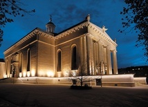 Archikatedra w Katowicach to czwarty pod względem wielkości kościół w Polsce.