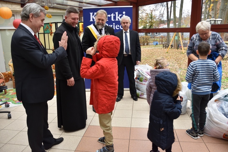 Podarunki od Rycerzy Kolumba dla podopiecznych z Oliwy