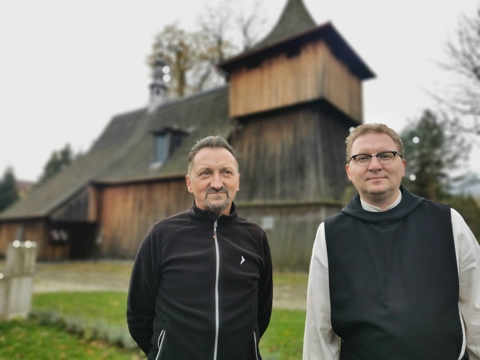 Zabytkowy kosciół w Jodłowniku