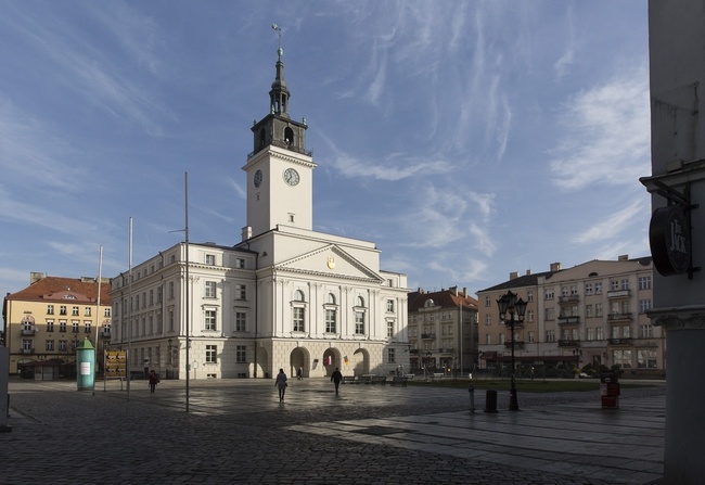 Rzecznik prasowy diecezji kaliskiej prostuje błędnie podane informacje nt. siostry katechetki (oświadczenie)