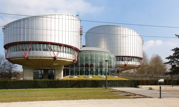 Trybunał w Strasburgu odrzucił skargę pacjentki prof. Chazana dotyczącą odmowy aborcji eugenicznej 