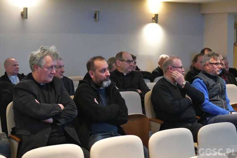 Zielona Góra. Szkolenie dla kapelanów posługującym chorym