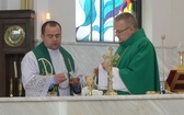 Wolontariusze POPŻ z regionu w siedzibie Caritas w Janowicach