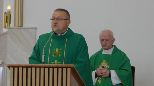 Wolontariusze POPŻ z regionu w siedzibie Caritas w Janowicach
