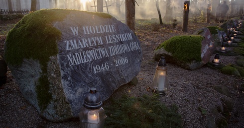 Msza na Cmentarzu Leśników 