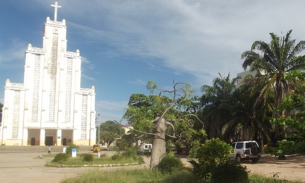 Watykan: bp Robaszkiewicz ordynariuszem diecezji Mahajanga (Madagaskar) 