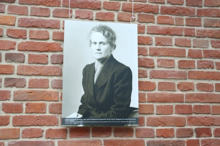 Prof. Karolina Lanckorońska na fotografiach