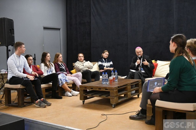 Synod i ŚDM w obiektywie "Gościa Niedzielnego"