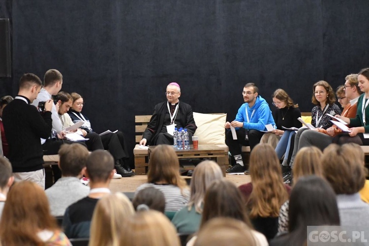 Synod i ŚDM w obiektywie "Gościa Niedzielnego"