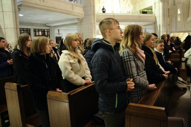 Msza św. dla uczestników II Międzynarodowego Kongresu dla Małżeństwa i Rodziny oraz Spotkania Młodzieży Archidiecezji Krakowskiej 