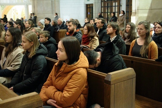 Msza św. dla uczestników II Międzynarodowego Kongresu dla Małżeństwa i Rodziny oraz Spotkania Młodzieży Archidiecezji Krakowskiej 