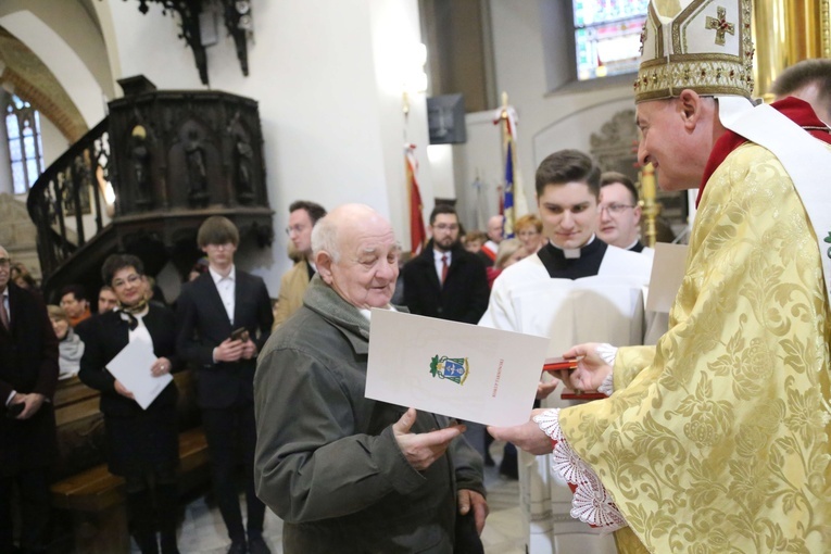 Wręczenie medali "Dei Regno Servire" i święto Akcji Katolickiej