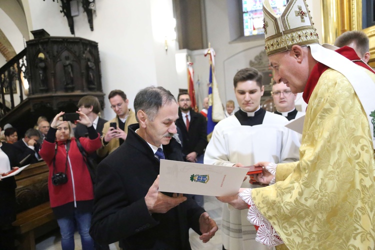 Wręczenie medali "Dei Regno Servire" i święto Akcji Katolickiej