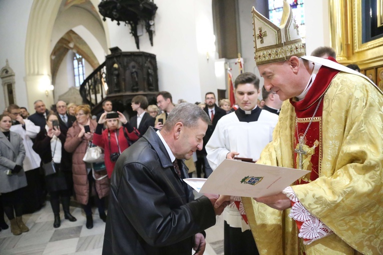 Wręczenie medali "Dei Regno Servire" i święto Akcji Katolickiej
