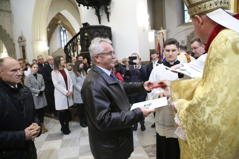 Wręczenie medali "Dei Regno Servire" i święto Akcji Katolickiej