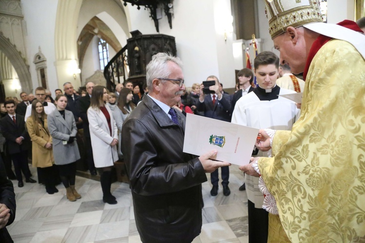 Wręczenie medali "Dei Regno Servire" i święto Akcji Katolickiej