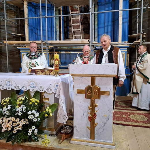 Górale ze Związku Podhalan na rekolekcjach 