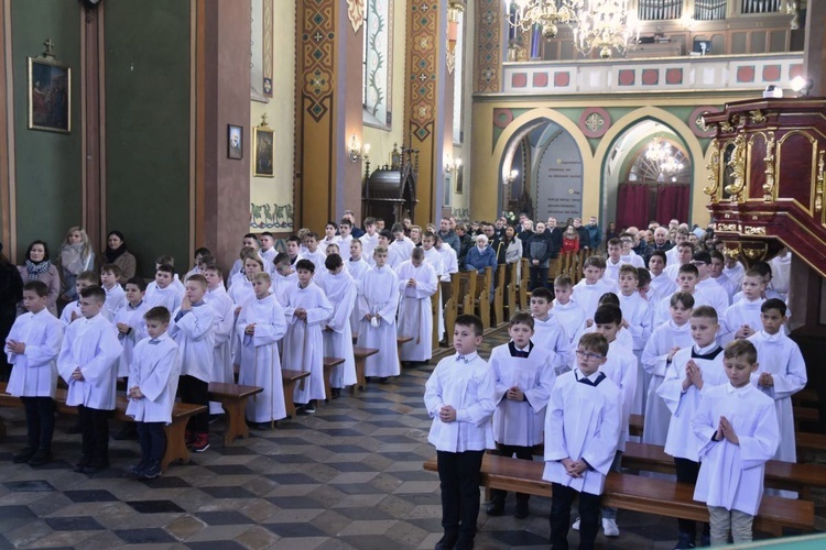 Lektorzy i ministranci w Nawojowej