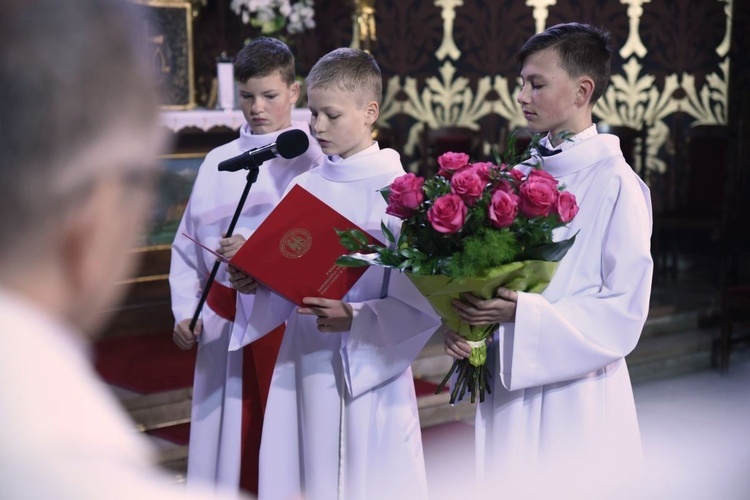 Lektorzy i ministranci w Nawojowej