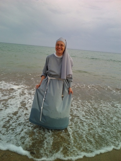 Siostra Ewelina pracuje na Sycylii
