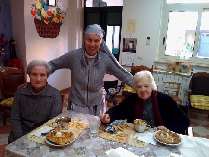 Siostra Ewelina pracuje na Sycylii