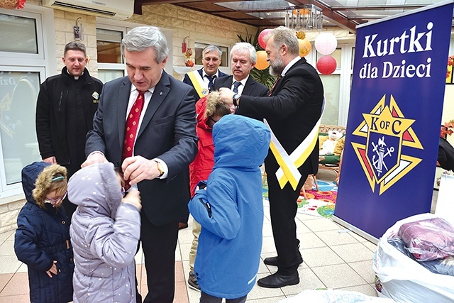 Zimowa odzież przyda się już w najbliższych tygodniach.