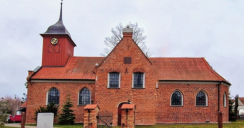 Świątynia pochodzi  z XIV wieku.