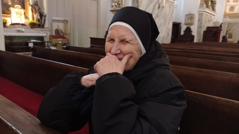 Pielgrzymka sióstr marianek do bardzkiego sanktuarium