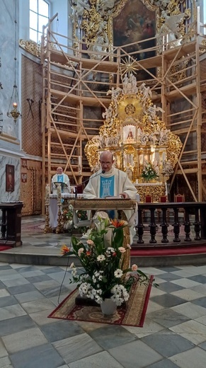 Pielgrzymka sióstr marianek do bardzkiego sanktuarium