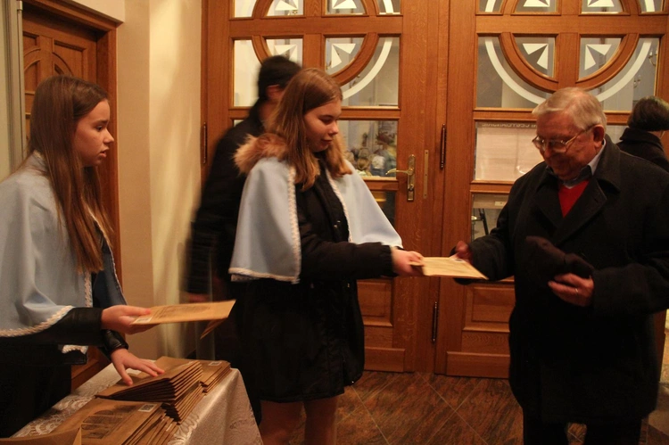 Tarnów. Poświęcenie organów w kościele Matki Bożej Szkaplerznej